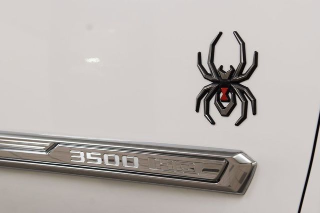 2026 Chevrolet Silverado 3500HD 4WD Crew Cab 172" High Country - 23012353 - 17
