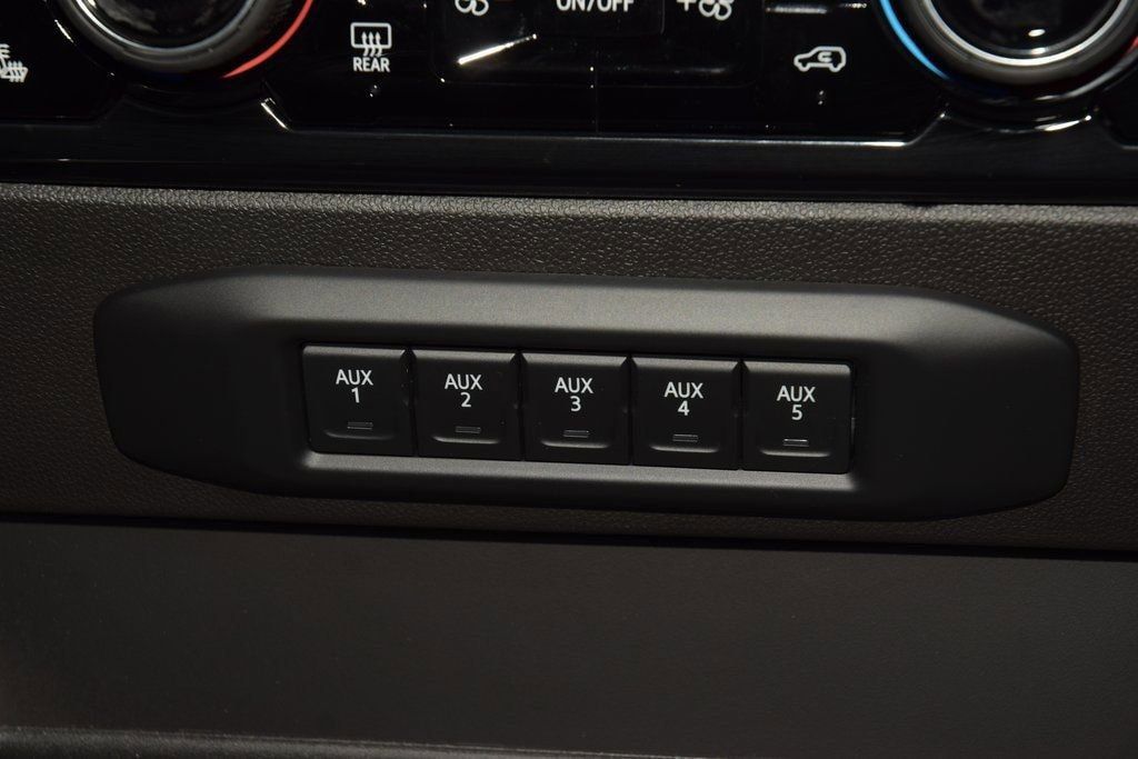 2026 Chevrolet Silverado 3500HD 4WD Crew Cab 172" High Country - 23012353 - 35