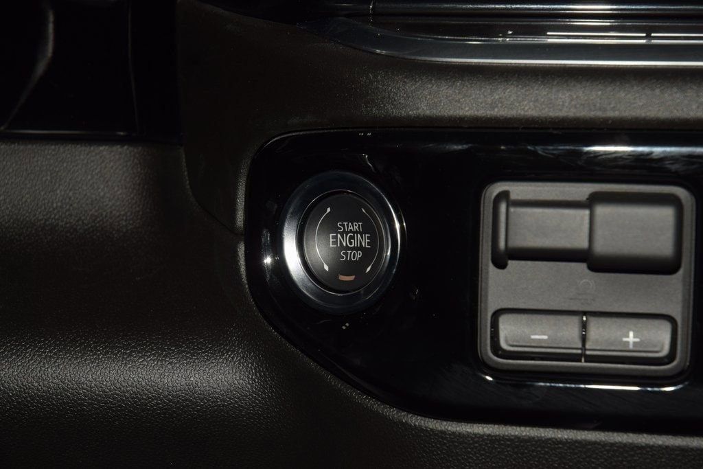 2026 Chevrolet Silverado 3500HD 4WD Crew Cab 172" High Country - 23012353 - 37