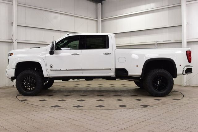 2026 Chevrolet Silverado 3500HD 4WD Crew Cab 172" High Country - 23012353 - 3