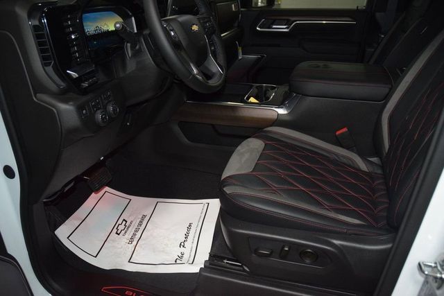 2026 Chevrolet Silverado 3500HD 4WD Crew Cab 172" High Country - 23012353 - 42