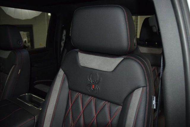 2026 Chevrolet Silverado 3500HD 4WD Crew Cab 172" High Country - 23012353 - 44