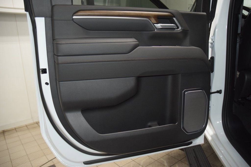 2026 Chevrolet Silverado 3500HD 4WD Crew Cab 172" High Country - 23012353 - 48