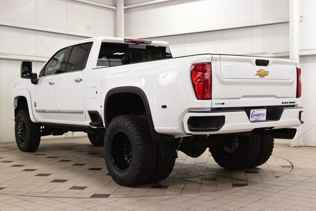 2026 Chevrolet Silverado 3500HD 4WD Crew Cab 172" High Country - 23012353 - 5