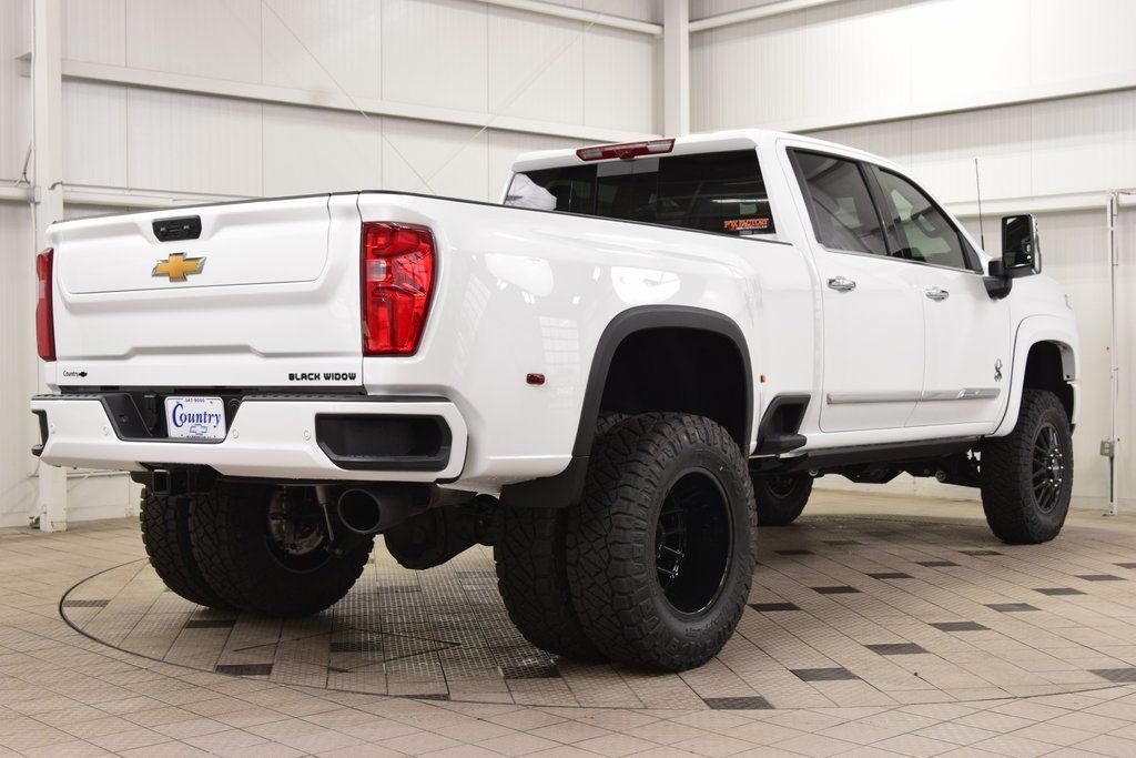 2026 Chevrolet Silverado 3500HD 4WD Crew Cab 172" High Country - 23012353 - 7