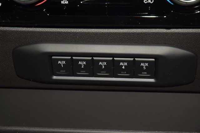 2026 Chevrolet Silverado 3500HD 4WD Crew Cab 172" High Country - 23012356 - 36