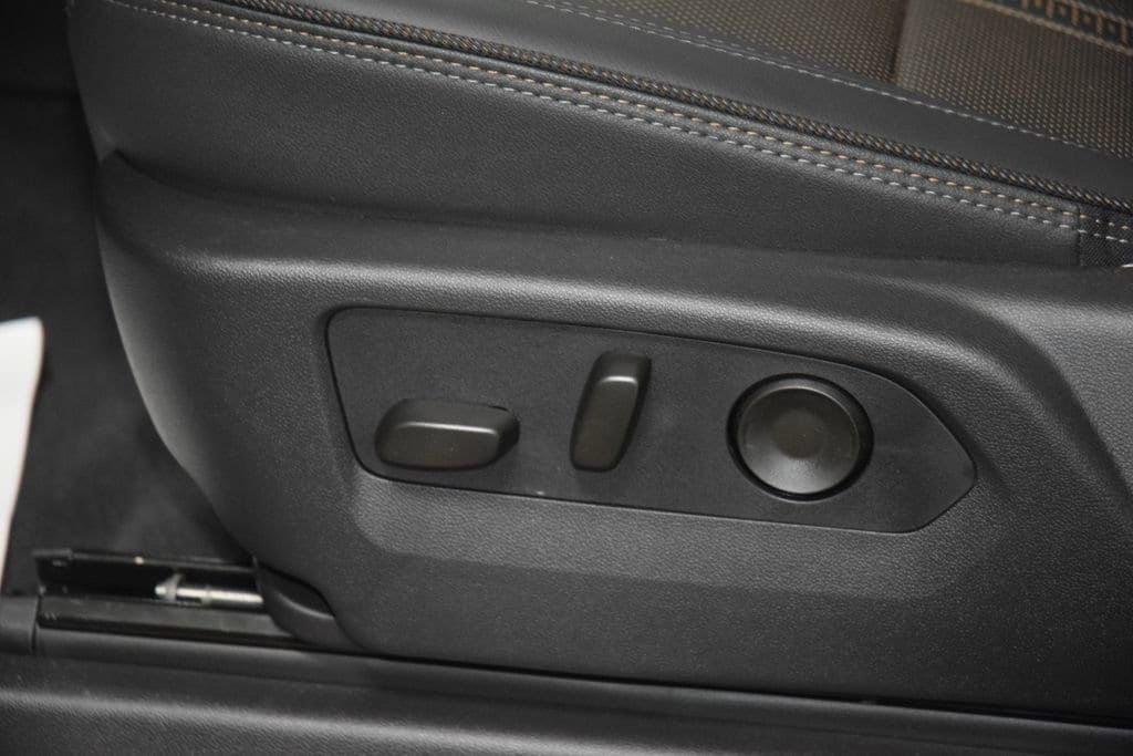 2026 Chevrolet Silverado 3500HD 4WD Crew Cab 172" High Country - 23012356 - 43