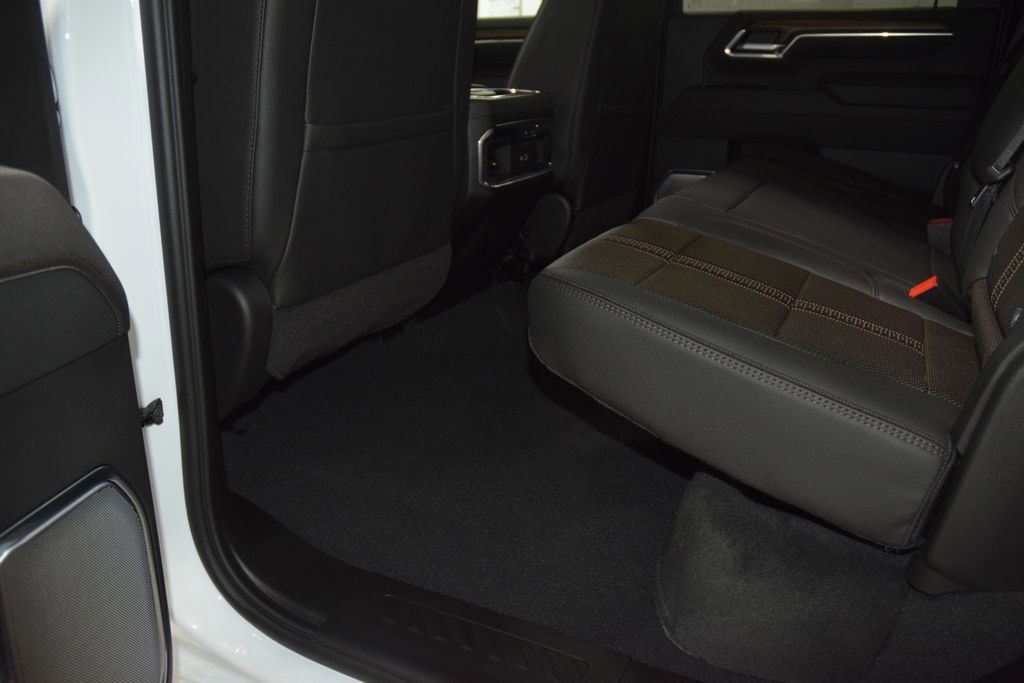 2026 Chevrolet Silverado 3500HD 4WD Crew Cab 172" High Country - 23012356 - 45