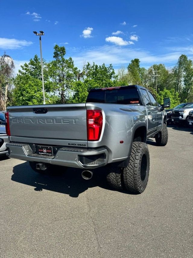 2026 Chevrolet Silverado 3500HD 4WD Crew Cab 172" High Country - 23015288 - 9