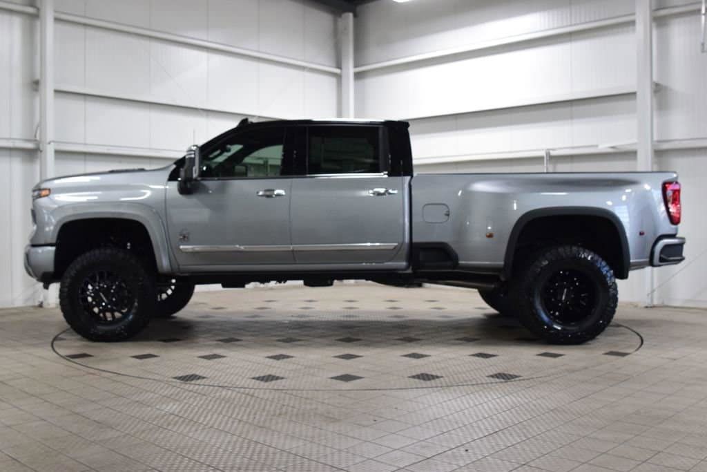 2026 Chevrolet Silverado 3500HD 4WD Crew Cab 172" High Country - 23015288 - 3