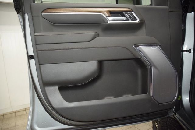 2026 Chevrolet Silverado 3500HD 4WD Crew Cab 172" High Country - 23015288 - 47