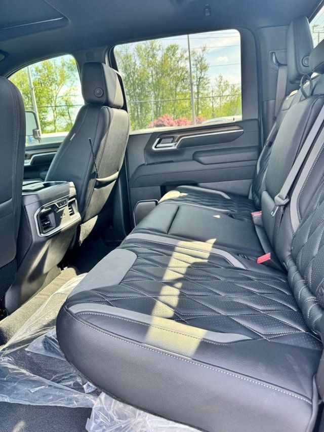 2026 Chevrolet Silverado 3500HD 4WD Crew Cab 172" High Country - 23015288 - 5