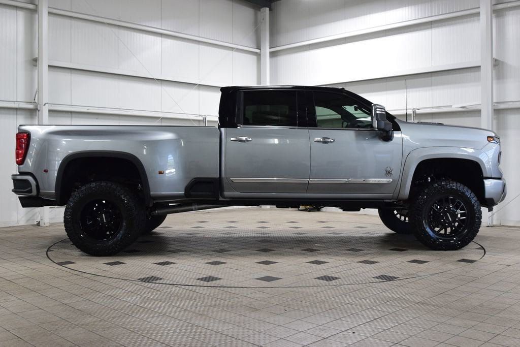 2026 Chevrolet Silverado 3500HD 4WD Crew Cab 172" High Country - 23015288 - 8
