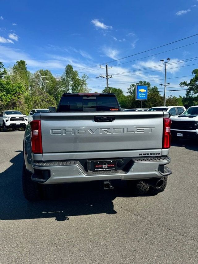 2026 Chevrolet Silverado 3500HD 4WD Crew Cab 172" High Country - 23015288 - 8