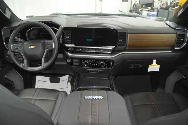 2026 Chevrolet Silverado 3500HD 4WD Crew Cab 172" High Country - 23037642 - 32
