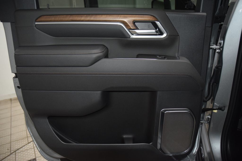 2026 Chevrolet Silverado 3500HD 4WD Crew Cab 172" High Country - 23037642 - 50