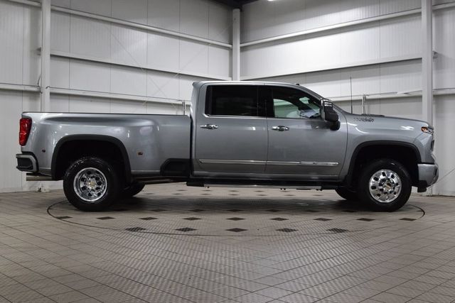 2026 Chevrolet Silverado 3500HD 4WD Crew Cab 172" High Country - 23037642 - 8