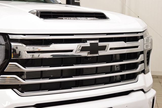 2026 Chevrolet Silverado 3500HD 4WD Crew Cab 172" High Country - 23039346 - 10