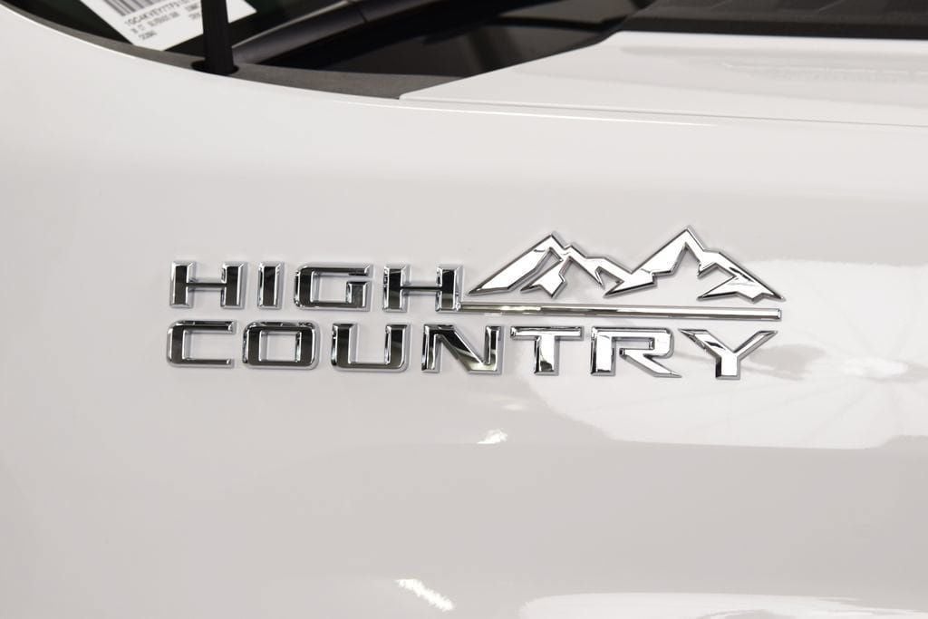 2026 Chevrolet Silverado 3500HD 4WD Crew Cab 172" High Country - 23039346 - 17