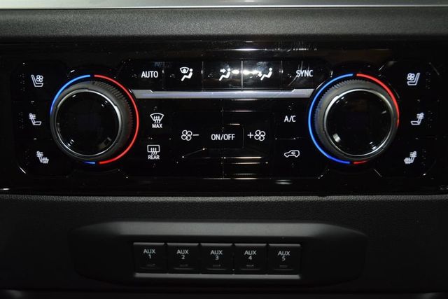 2026 Chevrolet Silverado 3500HD 4WD Crew Cab 172" High Country - 23039346 - 35