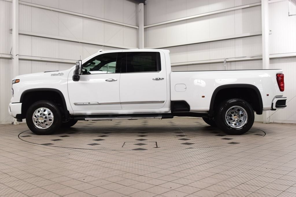 2026 Chevrolet Silverado 3500HD 4WD Crew Cab 172" High Country - 23039346 - 3