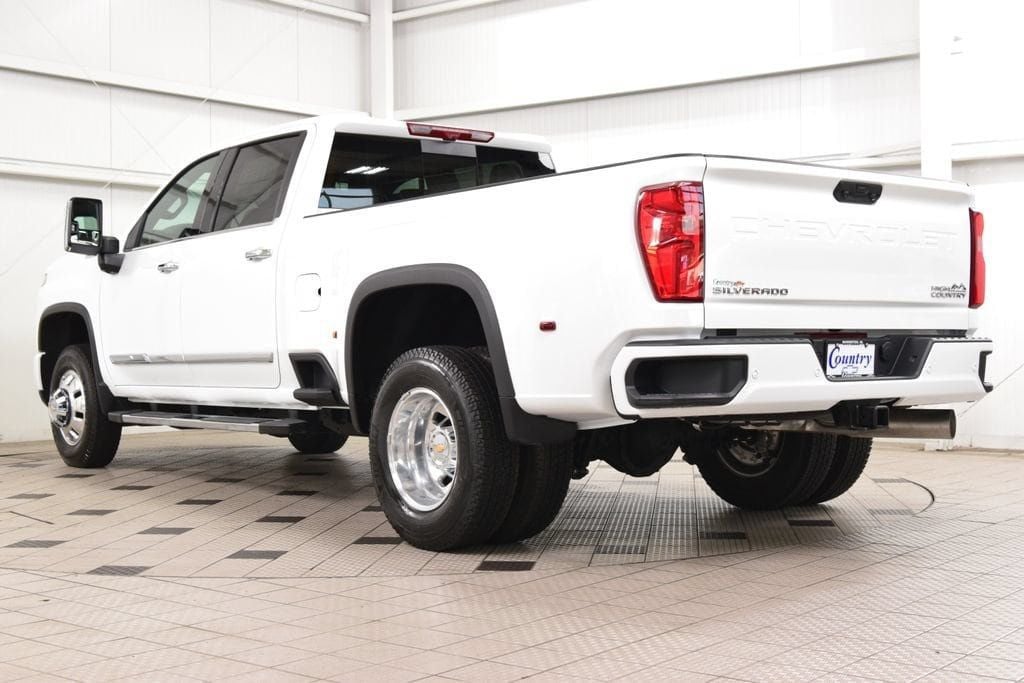 2026 Chevrolet Silverado 3500HD 4WD Crew Cab 172" High Country - 23039346 - 5