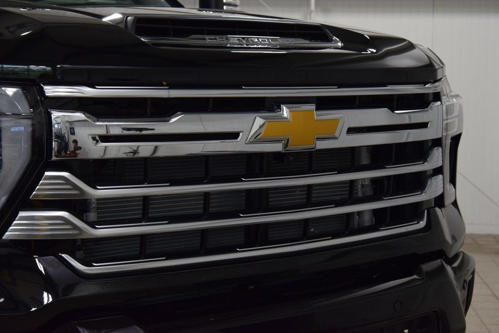 2026 Chevrolet Silverado 3500HD 4WD Crew Cab 172" High Country - 23052470 - 10