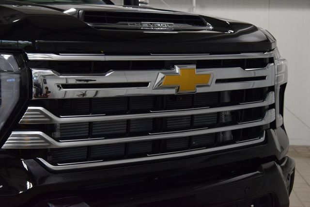 2026 Chevrolet Silverado 3500HD 4WD Crew Cab 172" High Country - 23052470 - 10