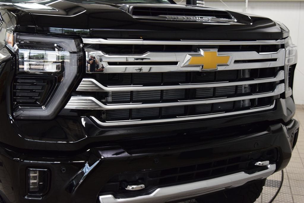 2026 Chevrolet Silverado 3500HD 4WD Crew Cab 172" High Country - 23052470 - 12