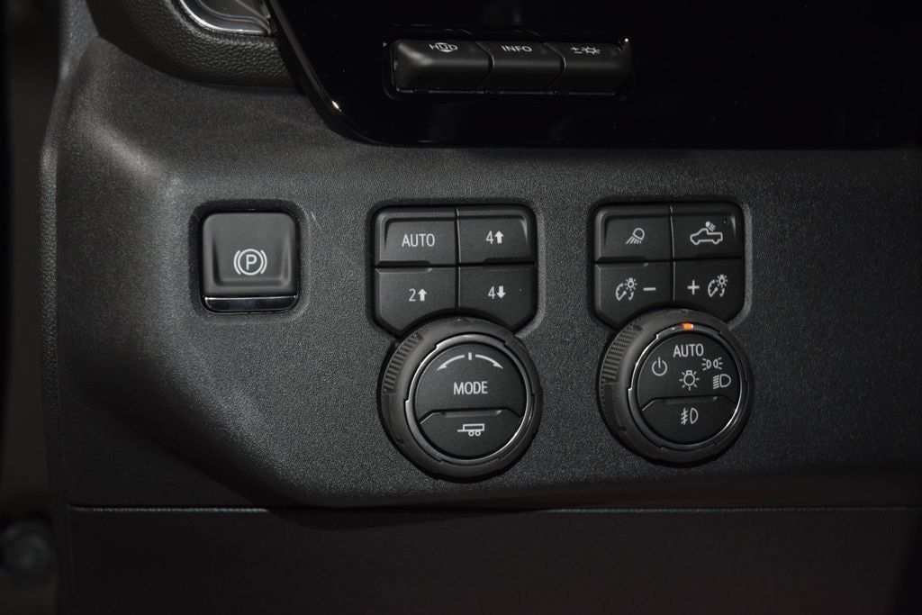 2026 Chevrolet Silverado 3500HD 4WD Crew Cab 172" High Country - 23052470 - 37