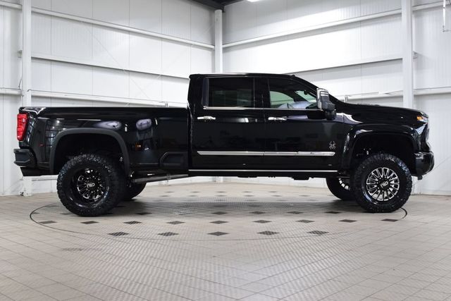 2026 Chevrolet Silverado 3500HD 4WD Crew Cab 172" High Country - 23052470 - 8