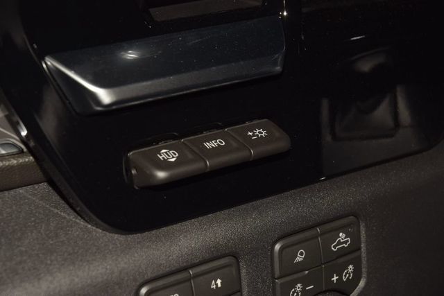 2026 Chevrolet Silverado 3500HD 4WD Crew Cab 172" High Country - 23078902 - 39