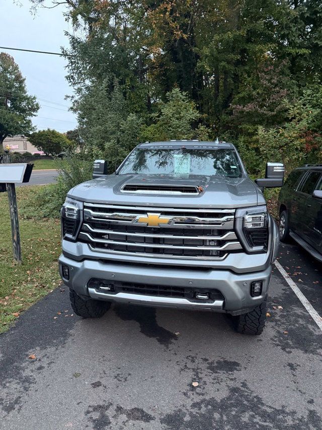 2026 Chevrolet Silverado 3500HD 4WD Crew Cab 172" High Country - 23096578 - 1