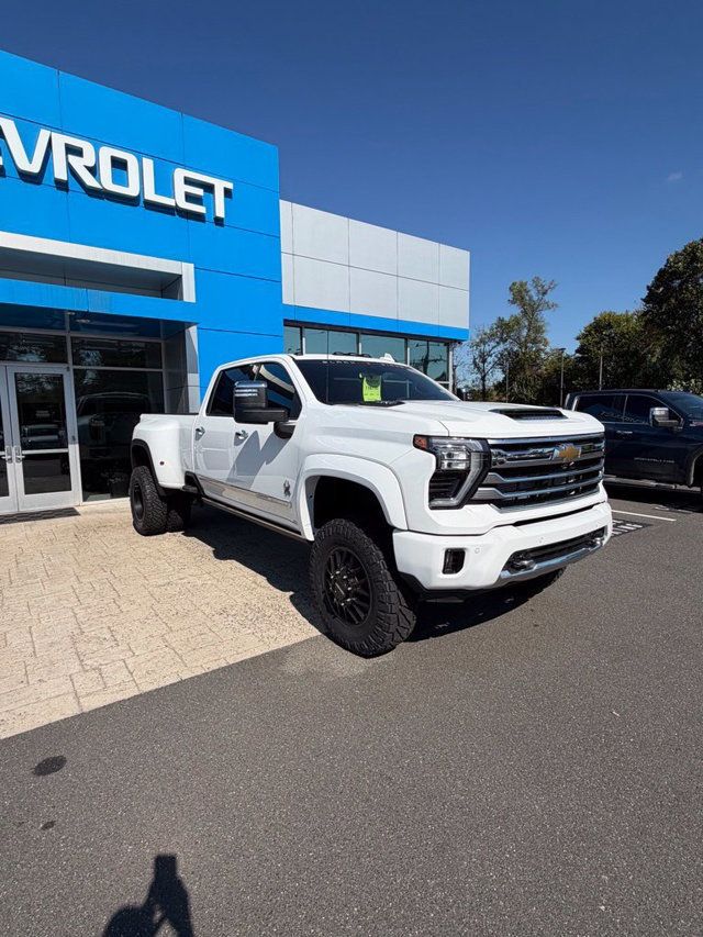 2026 Chevrolet Silverado 3500HD 4WD Crew Cab 172" High Country - 23096953 - 3