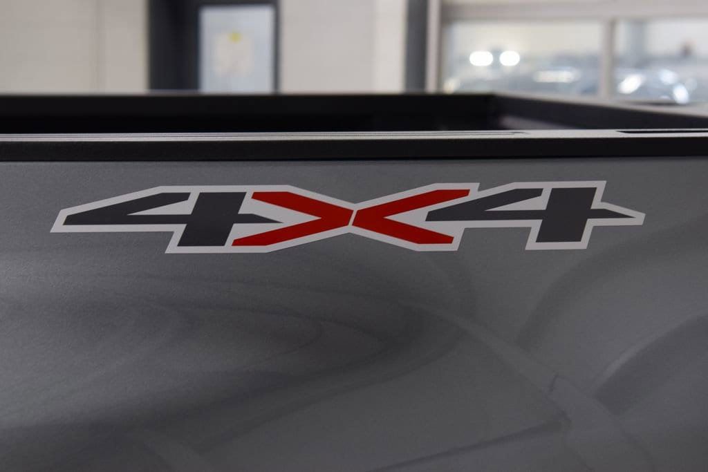 2026 Chevrolet Silverado 3500HD 4WD Crew Cab 172" LT - 23012357 - 28