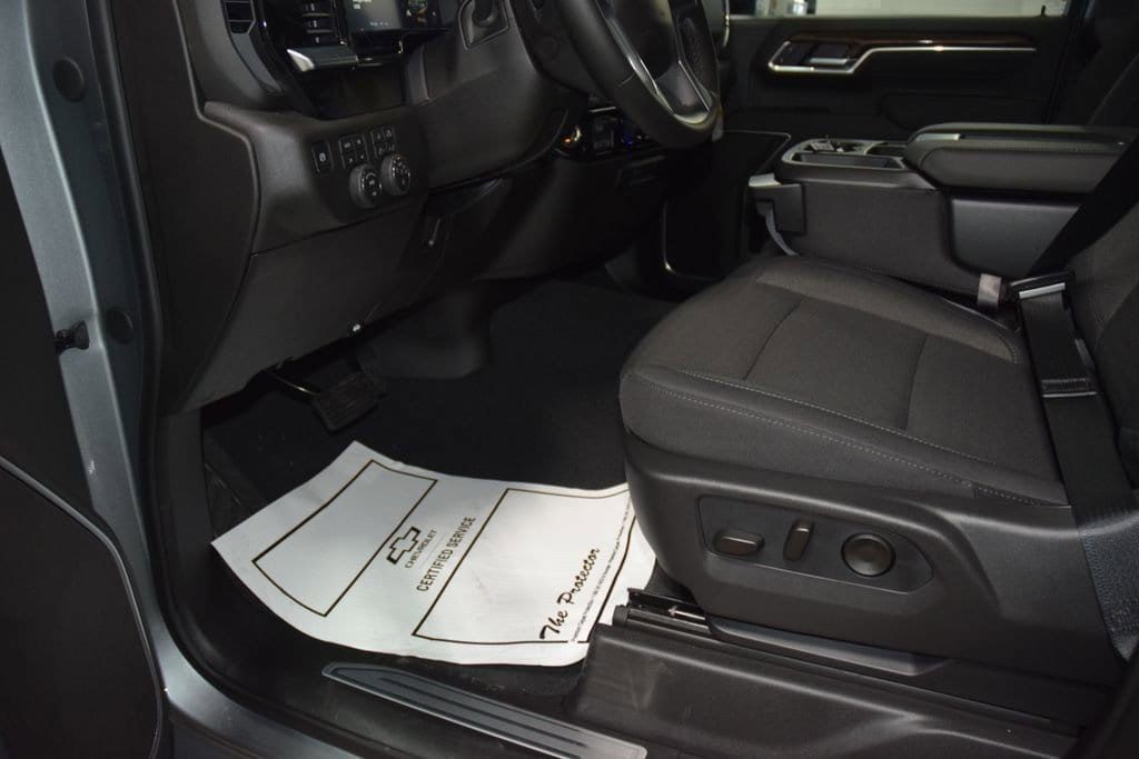 2026 Chevrolet Silverado 3500HD 4WD Crew Cab 172" LT - 23012357 - 42