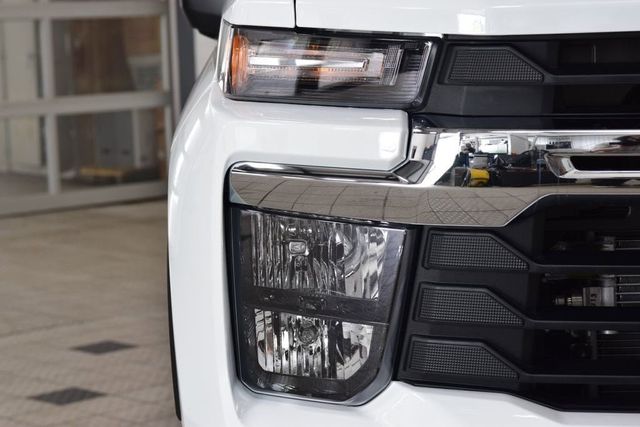 2026 Chevrolet Silverado 3500HD 4WD Crew Cab 172" LT - 23012358 - 11