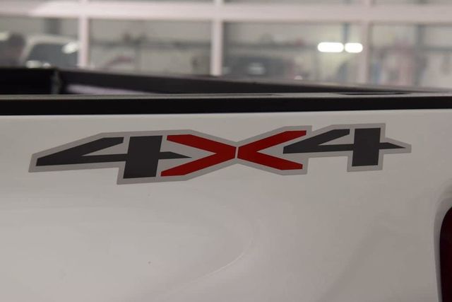 2026 Chevrolet Silverado 3500HD 4WD Crew Cab 172" LT - 23012358 - 28