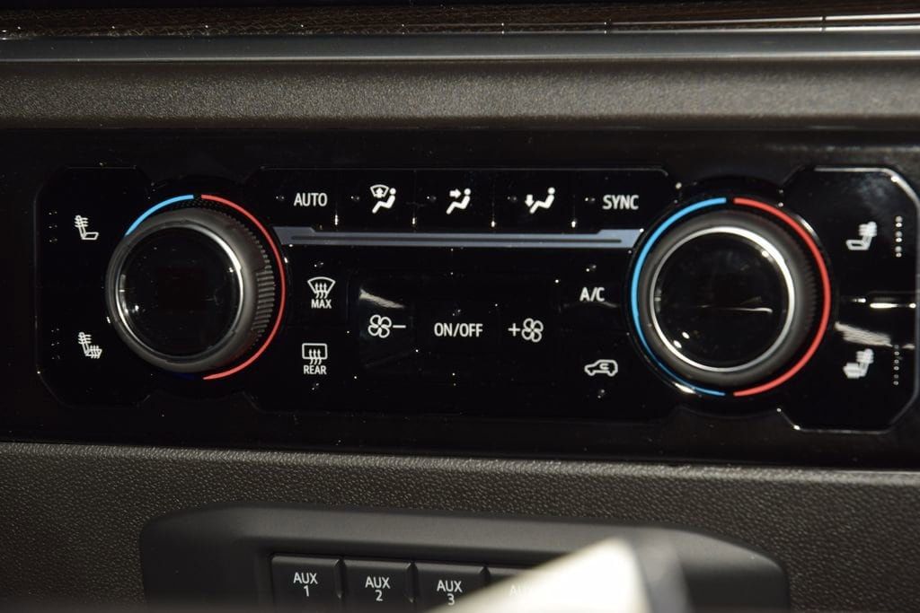 2026 Chevrolet Silverado 3500HD 4WD Crew Cab 172" LT - 23012358 - 35