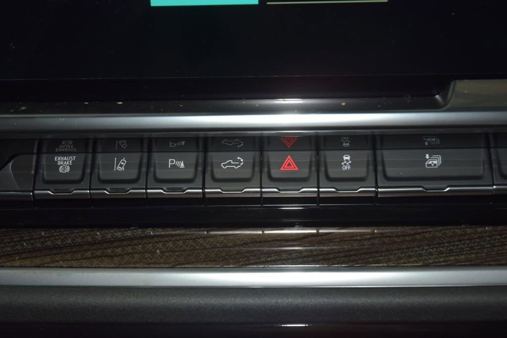 2026 Chevrolet Silverado 3500HD 4WD Crew Cab 172" LT - 23012359 - 34