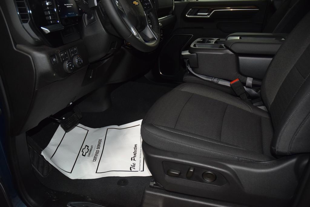 2026 Chevrolet Silverado 3500HD 4WD Crew Cab 172" LT - 23012359 - 42