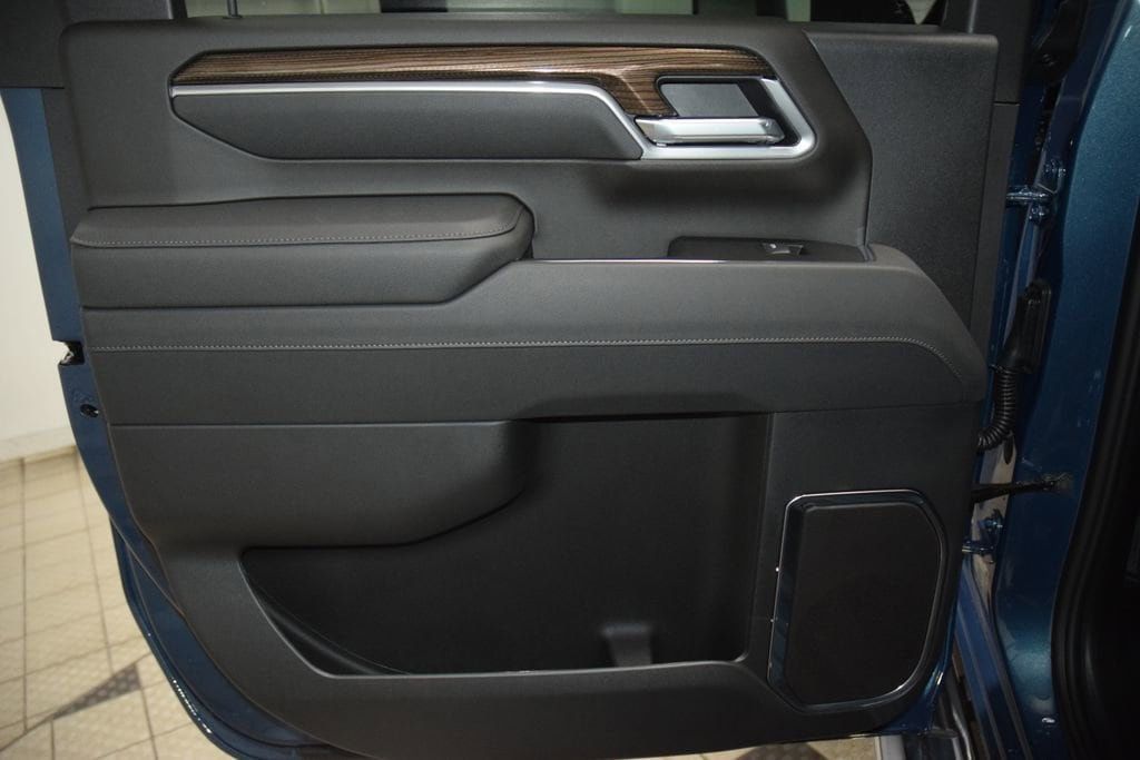 2026 Chevrolet Silverado 3500HD 4WD Crew Cab 172" LT - 23012359 - 48