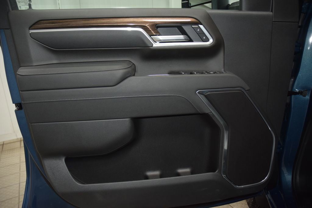 2026 Chevrolet Silverado 3500HD 4WD Crew Cab 172" LT - 23012359 - 50