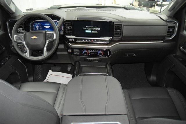 2026 Chevrolet Silverado 3500HD 4WD Crew Cab 172" LT - 23012367 - 32