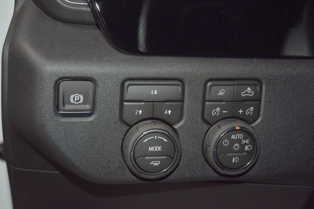 2026 Chevrolet Silverado 3500HD 4WD Crew Cab 172" LT - 23058632 - 38