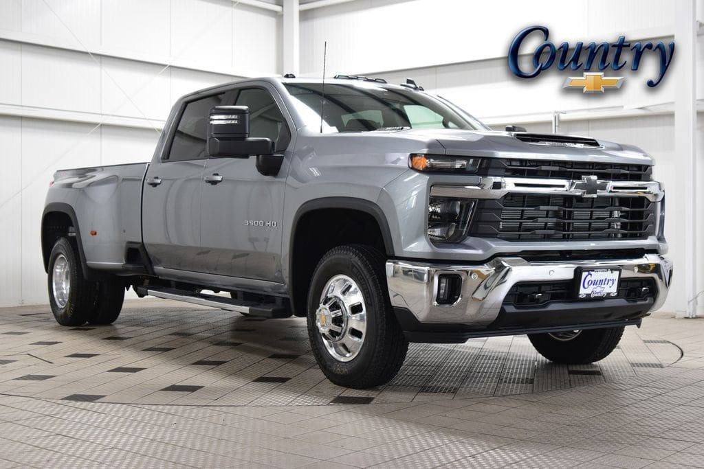 2026 Chevrolet Silverado 3500HD 4WD Crew Cab 172" LT - 23060060 | Video 1