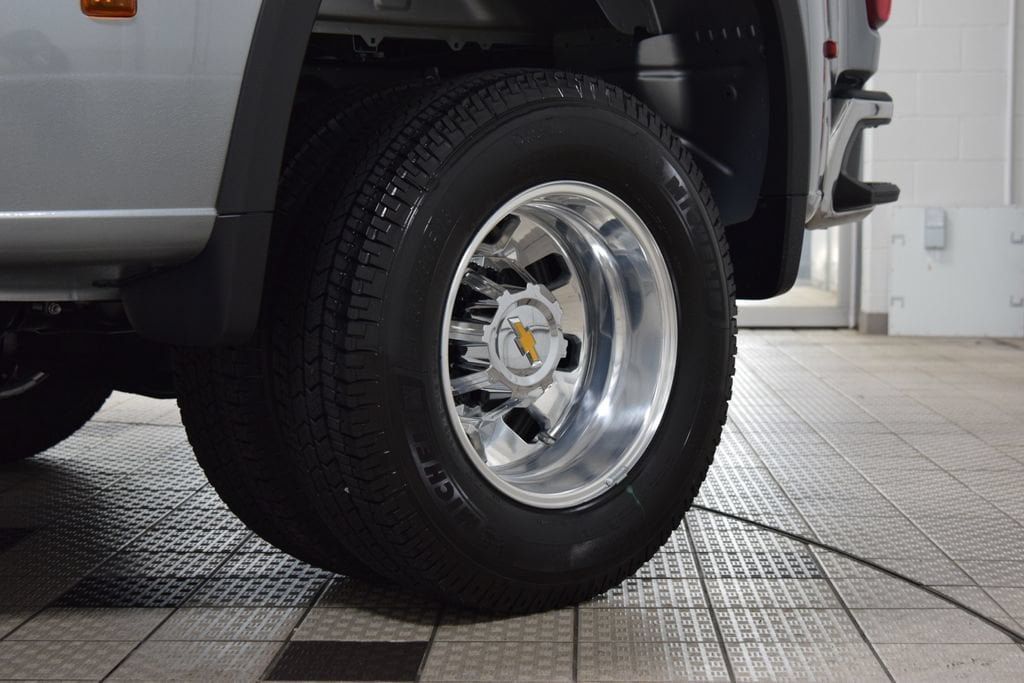 2026 Chevrolet Silverado 3500HD 4WD Crew Cab 172" LT - 23060060 - 30