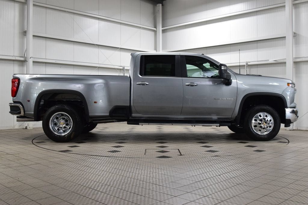 2026 Chevrolet Silverado 3500HD 4WD Crew Cab 172" LT - 23060060 - 8