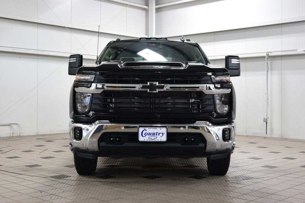 2026 Chevrolet Silverado 3500HD 4WD Crew Cab 172" LT - 23060063 - 1