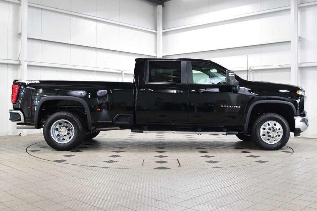 2026 Chevrolet Silverado 3500HD 4WD Crew Cab 172" LT - 23060063 - 8
